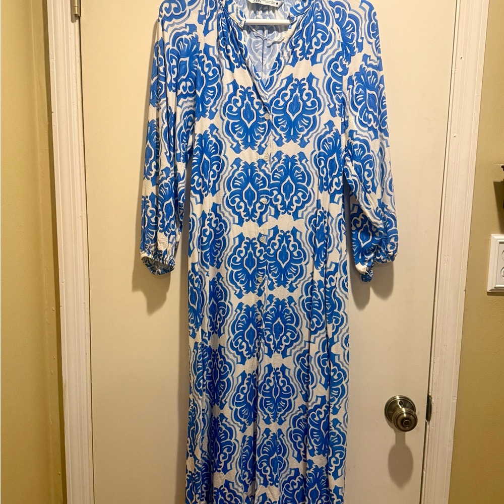 Zara Blue and White Floral Dress